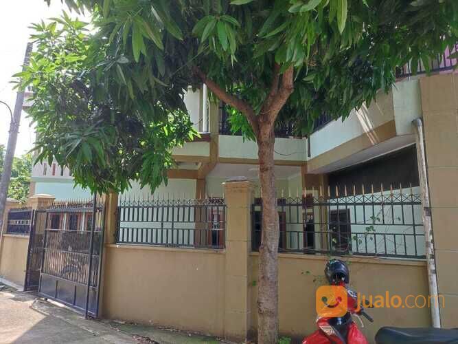 Rumah Hoek di perumahan wisma jaya bekasi timur