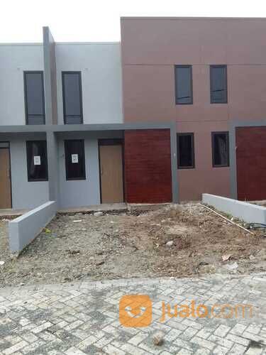 Cluster sepatan grande dekat bandara soetta