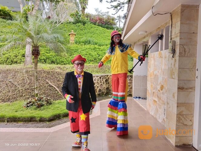 Ultah meriah bersama badut sulap acrobat