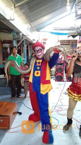 Ultah meriah bersama badut sulap acrobat