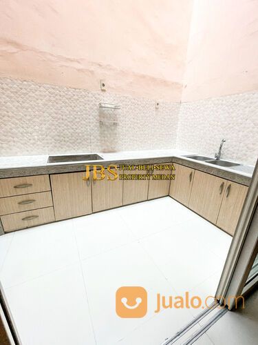 Villa Komplek Grand Mediteranian Jalan Sunggal