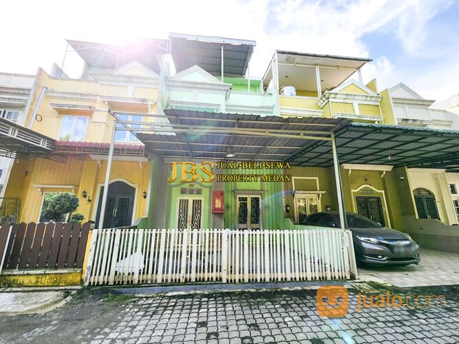 Villa Komplek Grand Mediteranian Jalan Sunggal