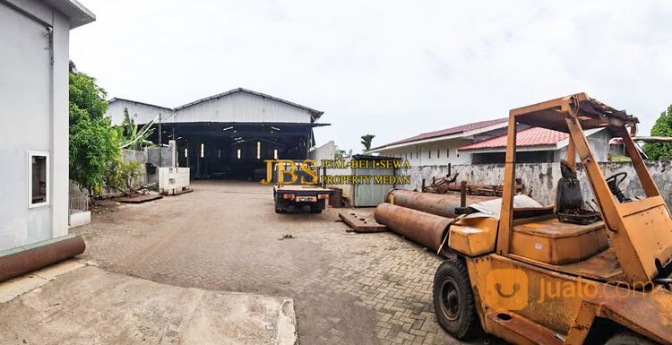 Gudang Di Jalan Letda Sujono Lewat Maju Bersama