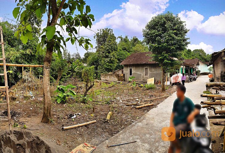 TANAH Pekarangan Utara Lapangan Pandowoharjo