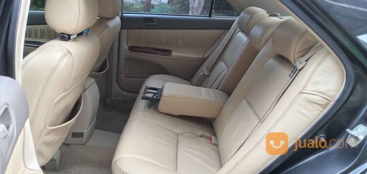 toyota camry 2002 milik pribadi , 2.4G warna hitam seri L
