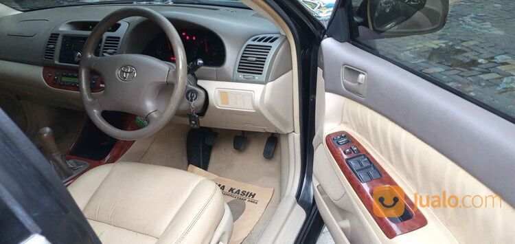 toyota camry 2002 milik pribadi , 2.4G warna hitam seri L