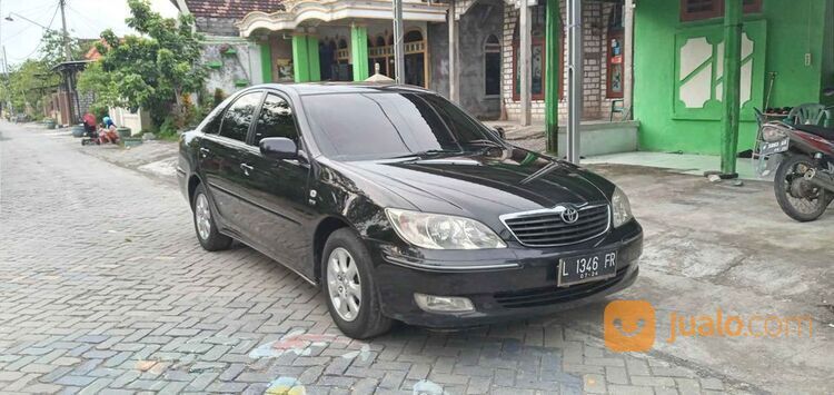 toyota camry 2002 milik pribadi , 2.4G warna hitam seri L