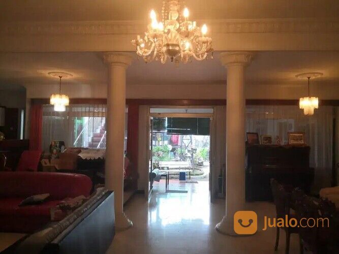 Rumah Mewah Jemursari Utara daerah Wonocolo
