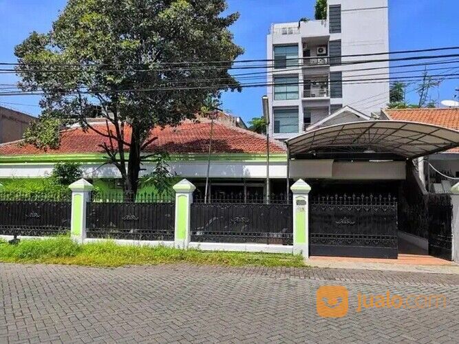 Rumah Mewah Jemursari Utara daerah Wonocolo