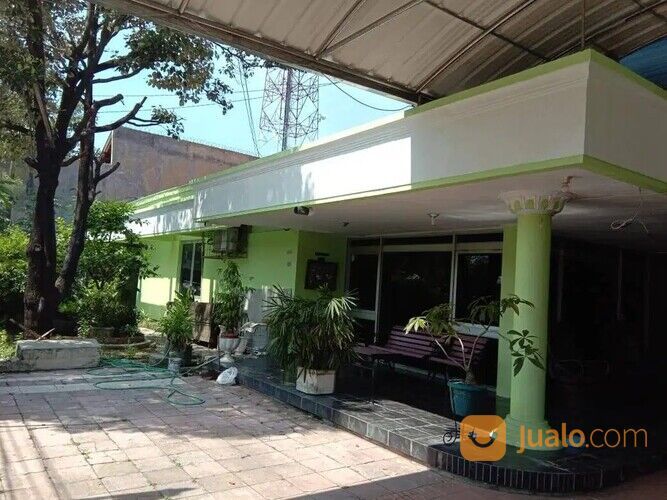 Rumah Mewah Jemursari Utara daerah Wonocolo