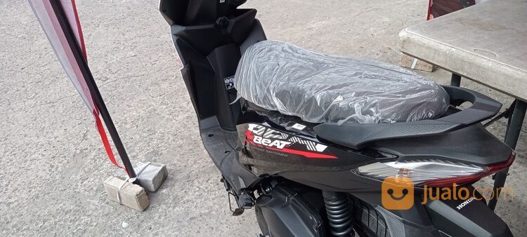 Beat Sporty CBS Putih Hitam