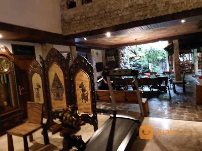 rumah di jln hadiah1 kavling polri jelambar grogol jakbar