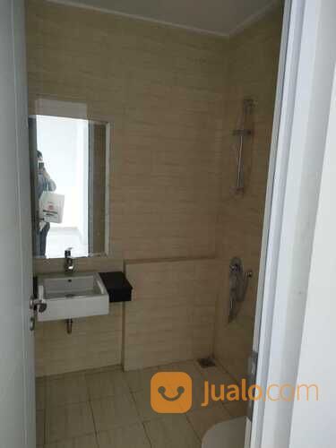 Termurahhh Rumah di Green Lake City Cluster Amerika Latin