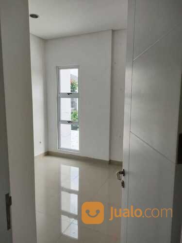 Termurahhh Rumah di Green Lake City Cluster Amerika Latin