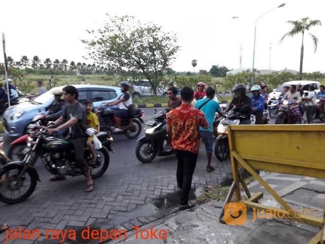 Ruko di GKB 2.5 lantai jalan raya jawa