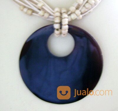 Aksesoris Kalung dari Kulit Kerang