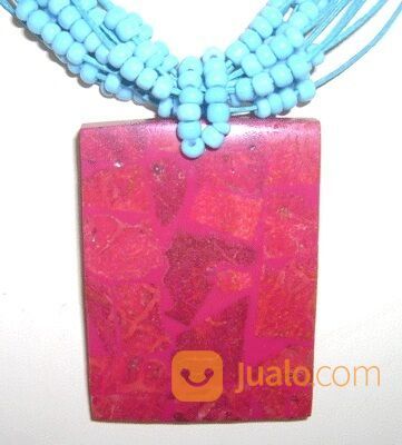 Aksesoris Kalung dari Kulit Kerang