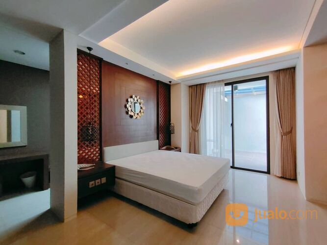 Rumah Mewah Full Furnish Dalam Perumahan Hyarta