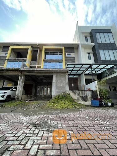 Villa Komplek Graha Mansion (Jalan Kapten Sumarsono - Helvetia) Medan