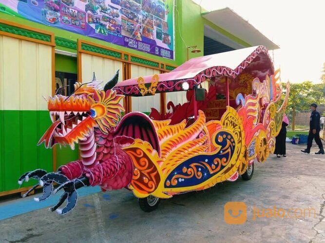 kereta motor kencana