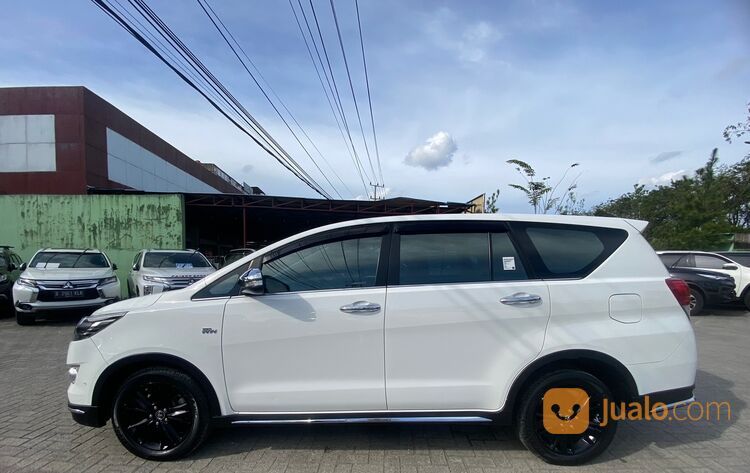 INNOVA VENTURER AT 2017