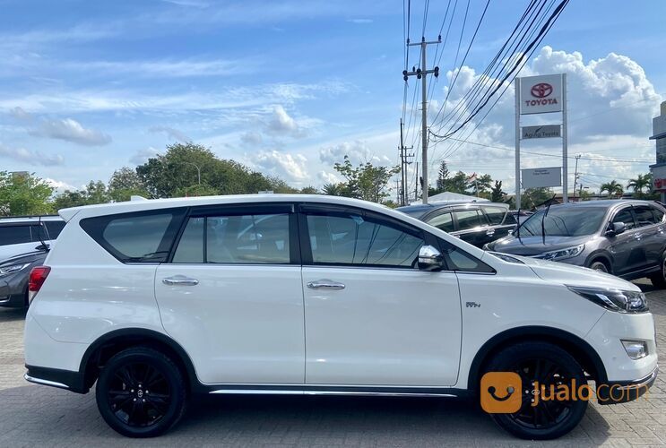 INNOVA VENTURER AT 2017