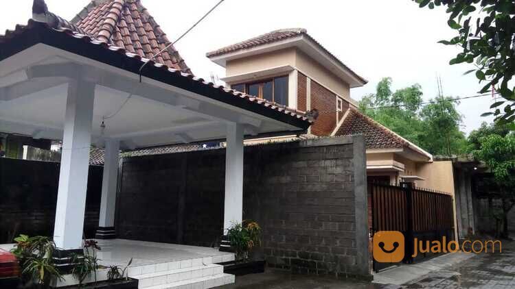 Rumah asri di barat tugu jogja jalan bener
