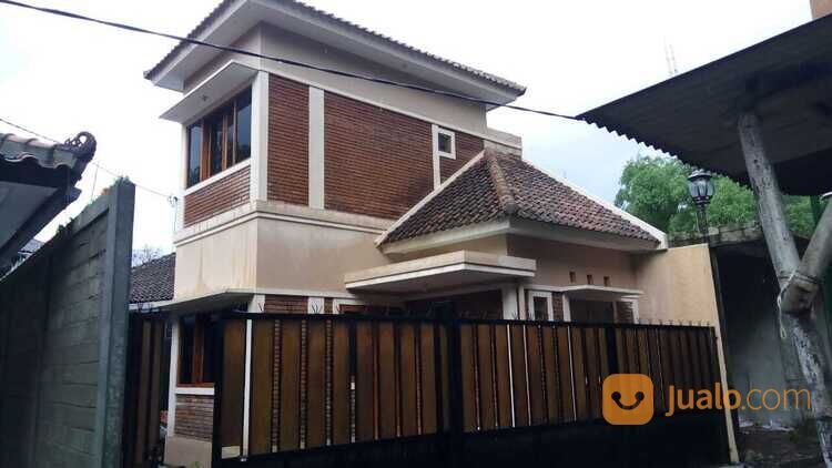Rumah asri di barat tugu jogja jalan bener