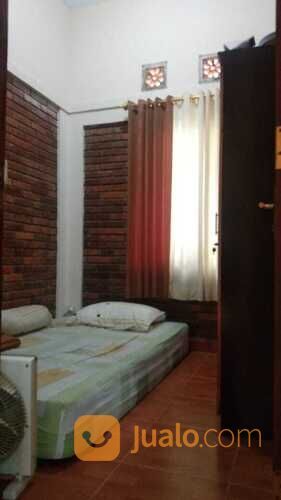 Rumah asri di barat tugu jogja jalan bener