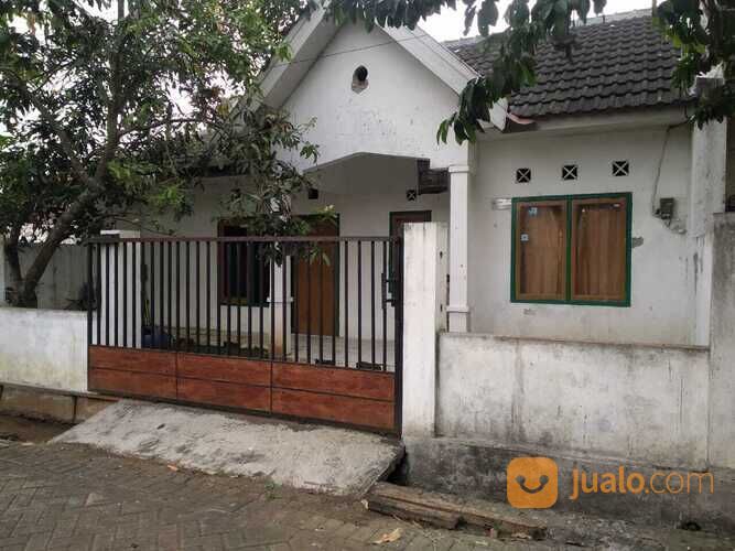 Rumah lokasi strategis di Saptoraya Pakis