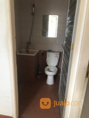 Rumah di Harapan Indah Cluster Taman Sari