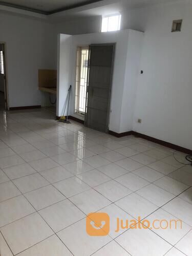 Rumah di Harapan Indah Cluster Taman Sari