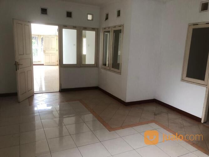 Rumah di Harapan Indah Cluster Taman Sari