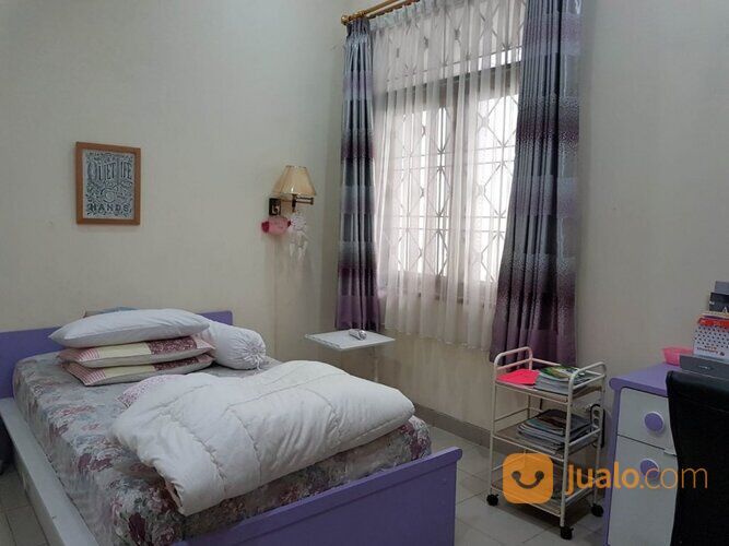 RUMAH SETRAMURNI BANDUNG SANGAT TERAWAT DEKAT KAMPUS MARANATHA BANDUNG