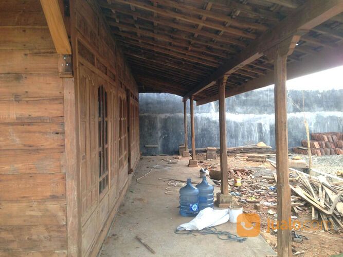 Miliki Rumah Joglo Jawa Tumpang Sari dari Bahan Kayu Jati Tua Berkualitas