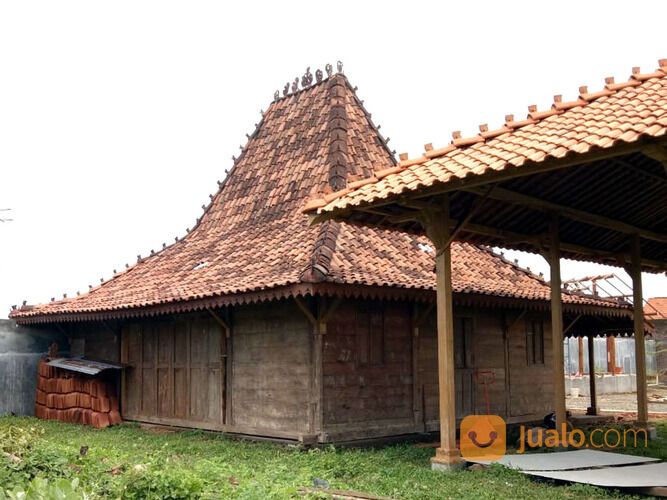 Miliki Rumah Joglo Jawa Tumpang Sari dari Bahan Kayu Jati Tua Berkualitas