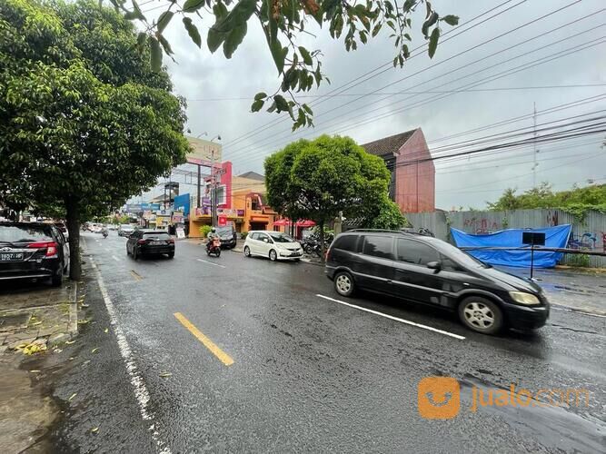 Tanah Tepi Jalan Taman Siswa 4000 m²