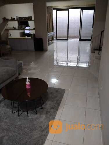 2 lantai Cluster Harapan Indah Bekasi Strategis Nyaman(K0028