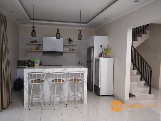 2 lantai Cluster Harapan Indah Bekasi Strategis Nyaman(K0028