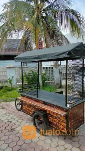 Gerobak kayu jati belanda