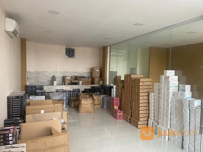 Ruko gandeng 4lantai di jalan raya Bekasi timur