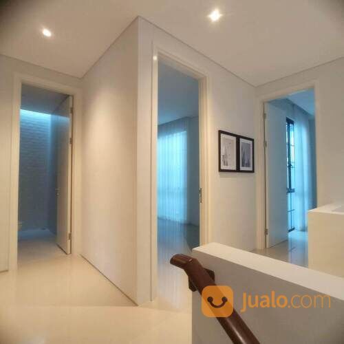 Rumah Citraland Surabaya cluster Oakwood Park ada clubhouse