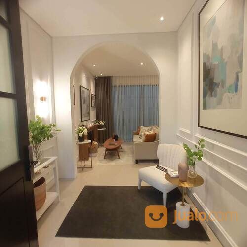 Rumah Citraland Surabaya cluster Oakwood Park ada clubhouse