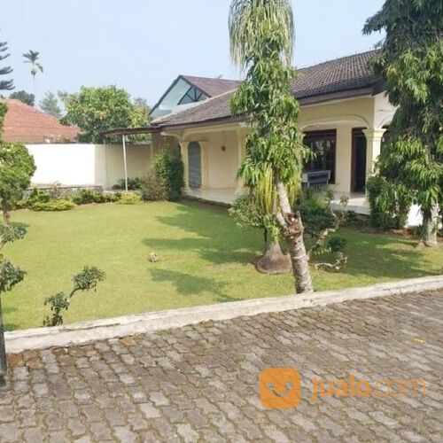 Rumah Villa di Puncak Cisarua Bogor View Pegunungan Dekat Taman Safari, Curug Cilember
