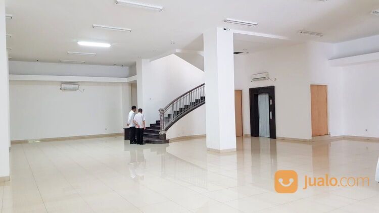 Bangunan Baru Gedung Kantor Ada Lift Schindler Jl. Raya Jemursari, Surabaya