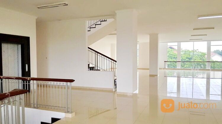 Bangunan Baru Gedung Kantor Ada Lift Schindler Jl. Raya Jemursari, Surabaya