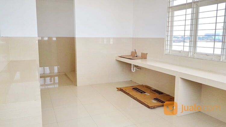 Bangunan Baru Gedung Kantor Ada Lift Schindler Jl. Raya Jemursari, Surabaya