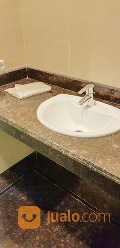 Bangunan Baru Gedung Kantor Ada Lift Schindler Jl. Raya Jemursari, Surabaya