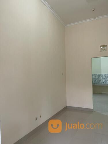 Rumah di Beranda Bali Bsb City Dekat Mall, Unika