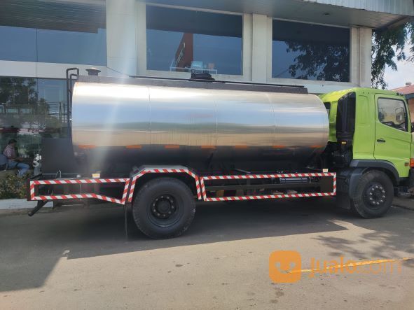Truk Tangki Kapasitas 12.000 - 15.000 L, Hino FG 260 JL 4x2 Euro 4 (Kondisi Baru)
